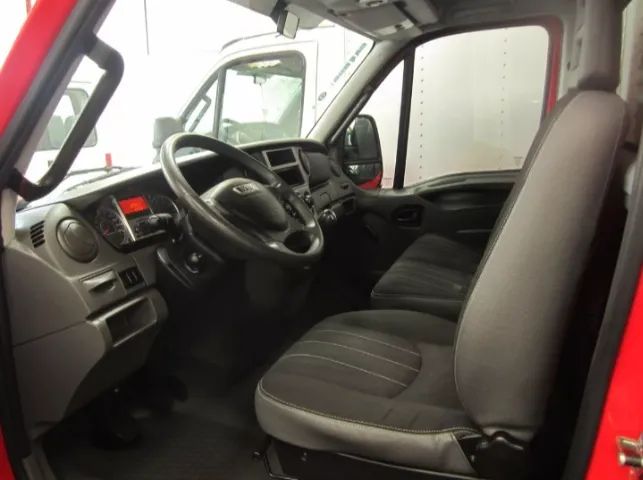 Oportunidade: Iveco Daily Bau 2018 - Foto 4