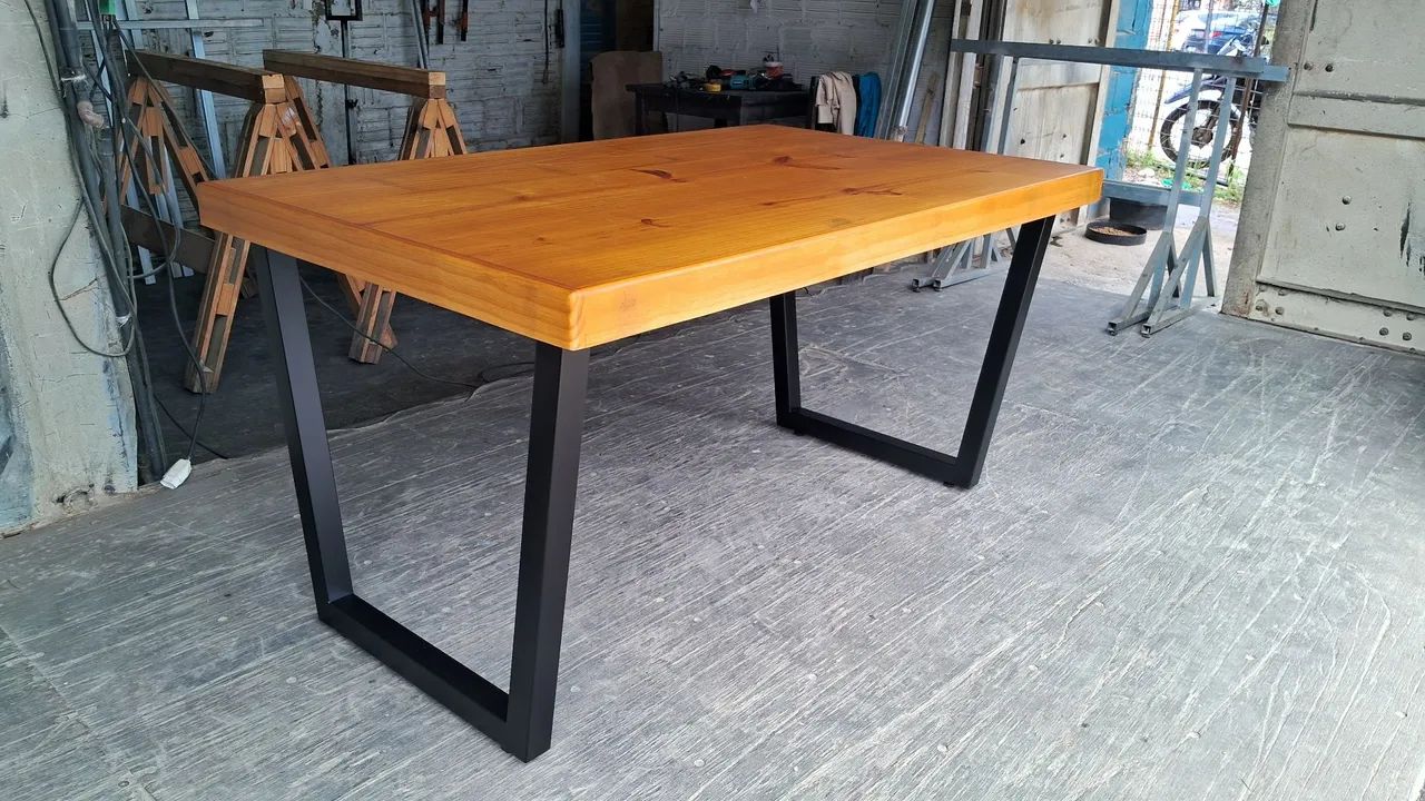 Mesa de madeira com design moderno - Foto 5