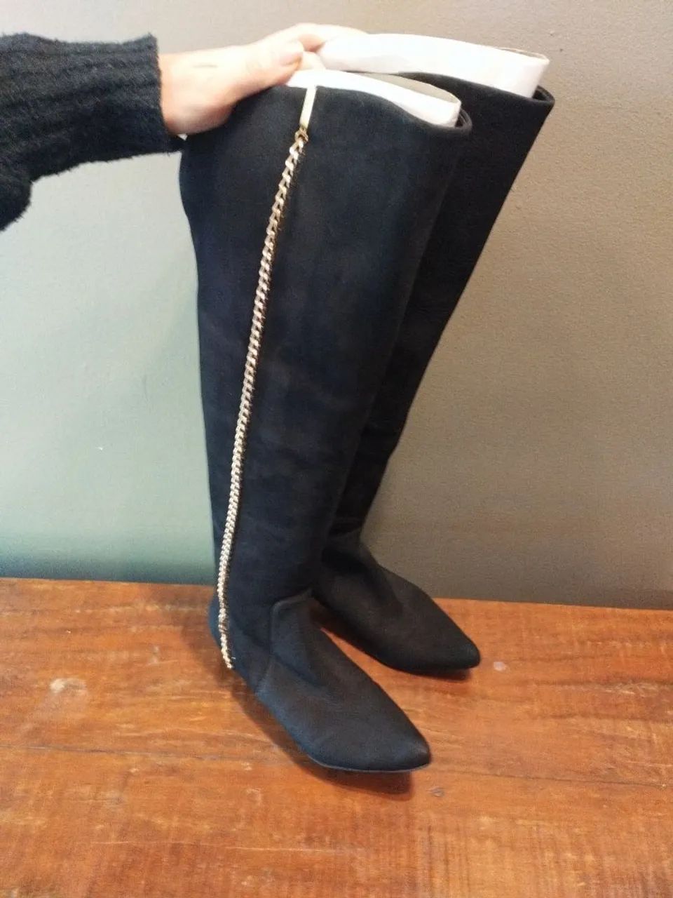 Bota Couro Legítimo Cano Longo Dumond - N35 - Coleção Camila Coutinho - Novíssima Usada 2x - Foto 2