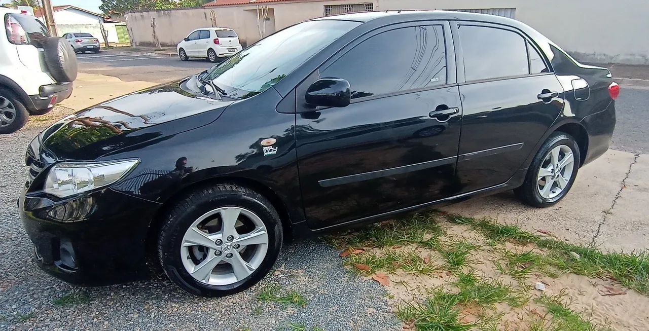 Toyota Corolla GLI 1.8 Flex 16V Aut. 2014 - Foto 2