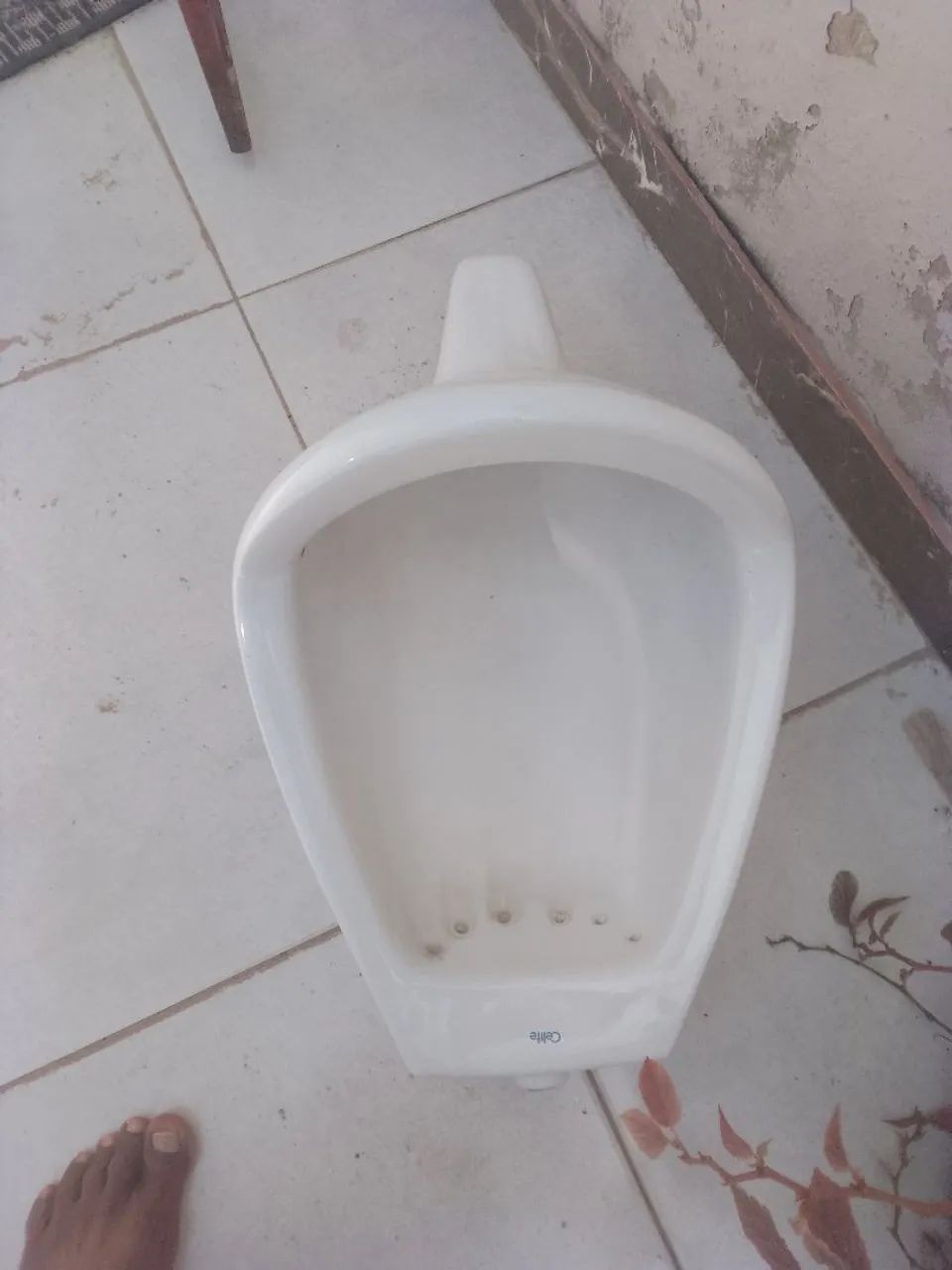 Vende se64728432393986122