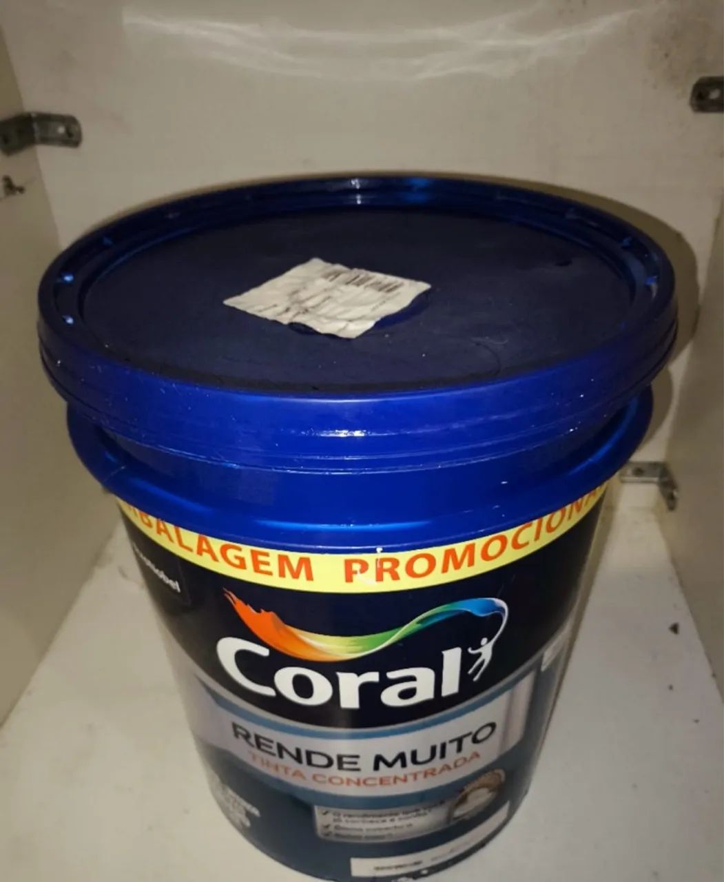 Tinta Acrílica Fosca Rende Muito Standard Interior e Exterior Branco 20 L Coral