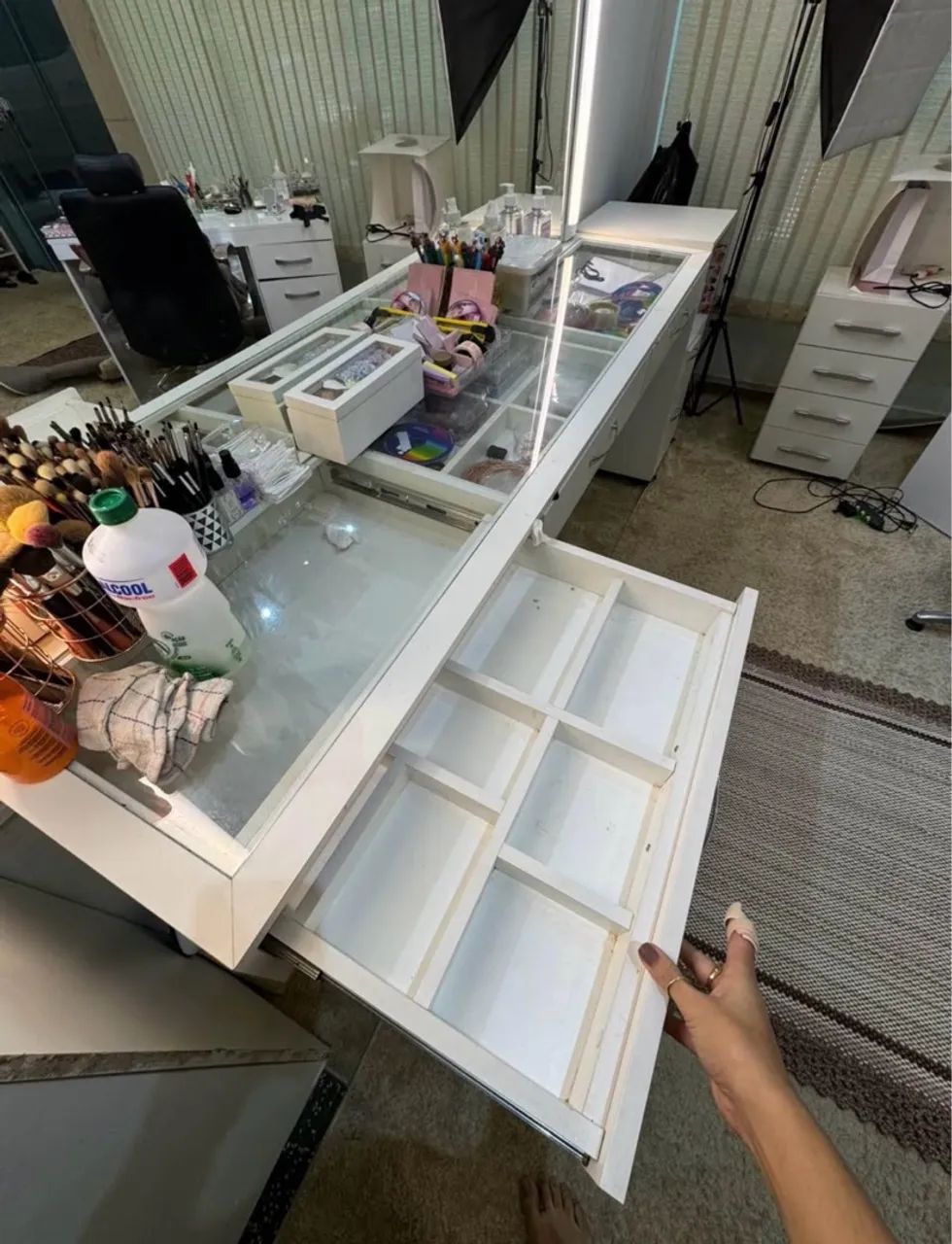 Bancada em MDF com cadeira 64363877821185123