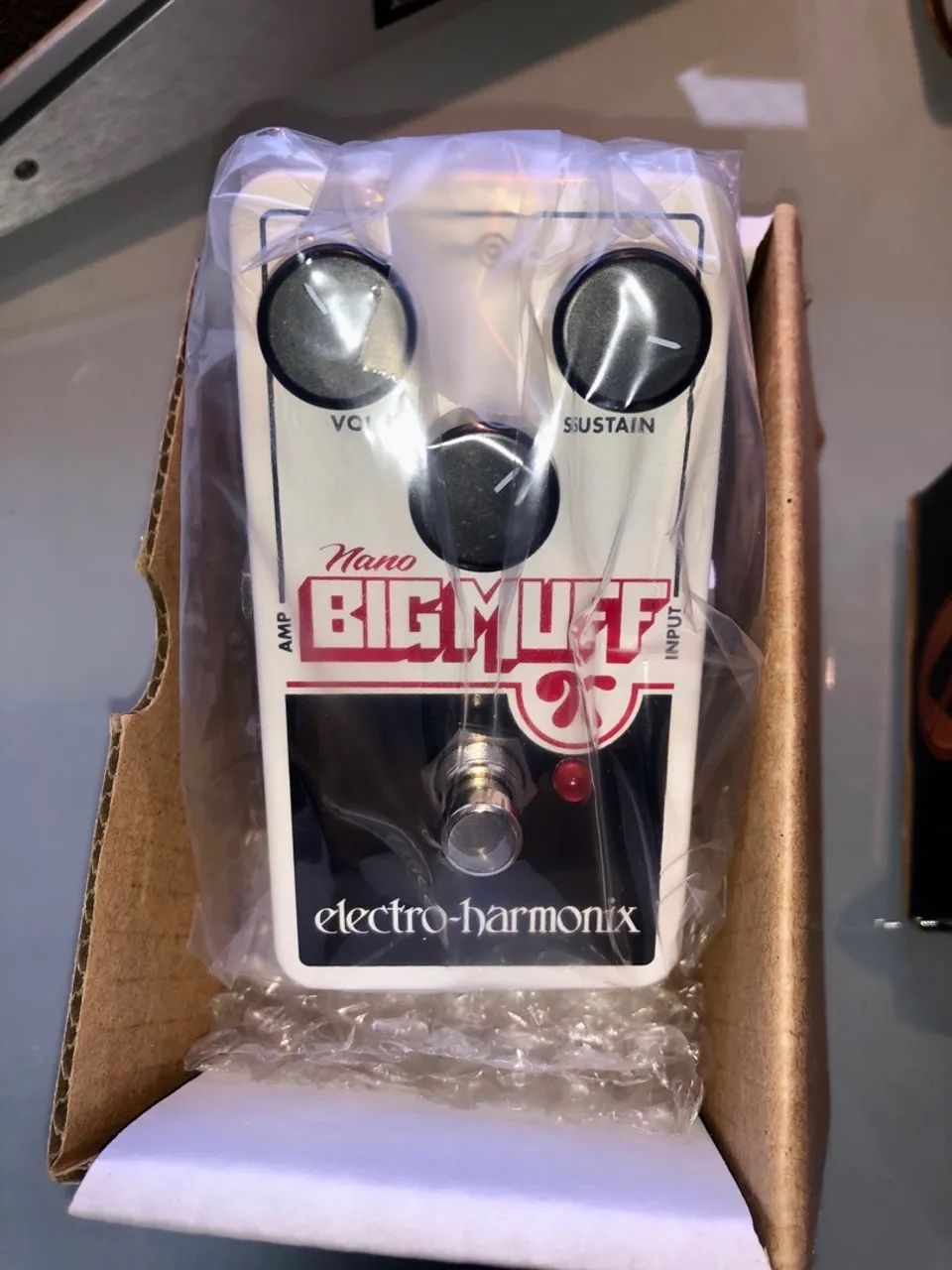 Pedal Electro Harmonix Nano Big Muff nunca usado