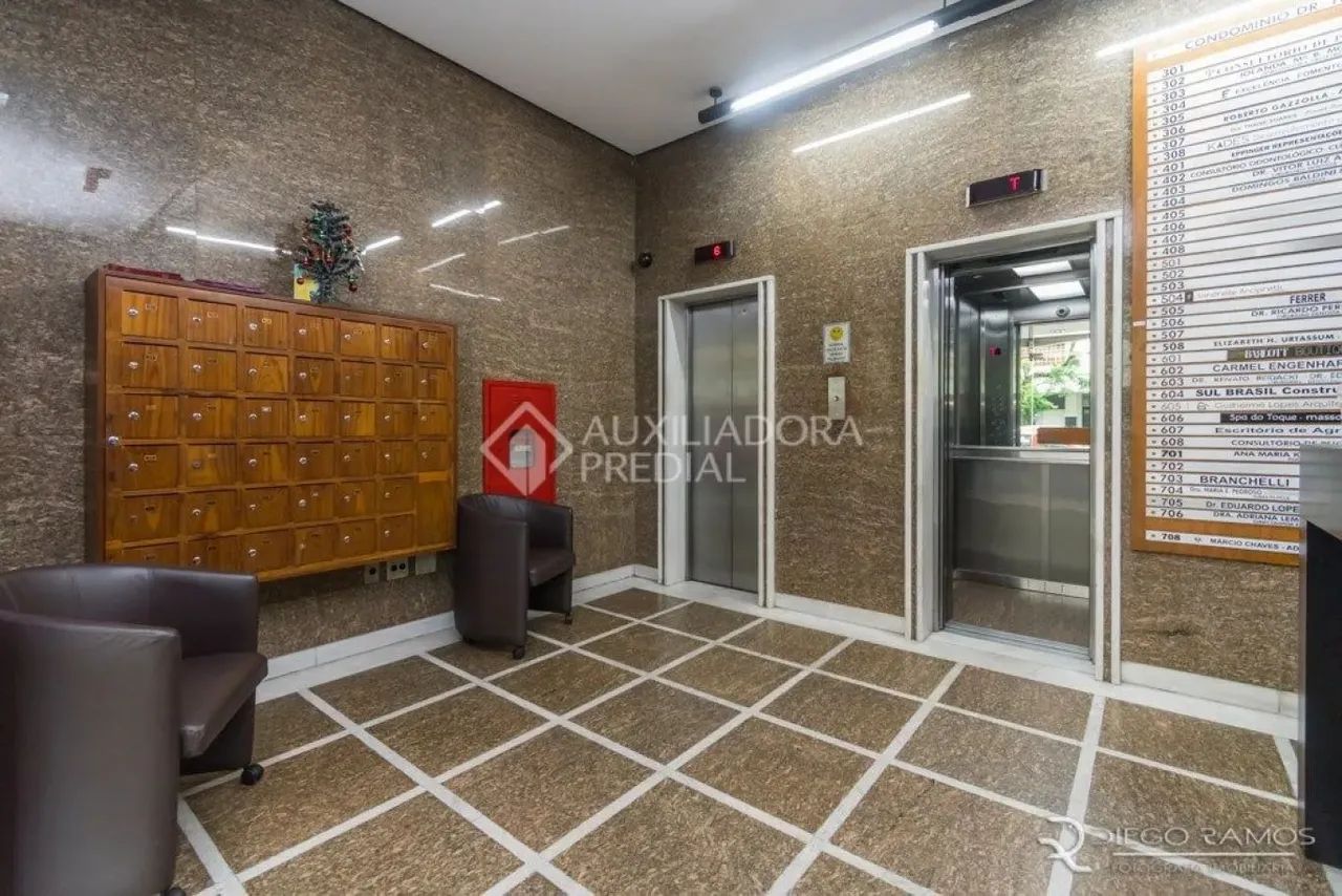 SALA COMERCIAL NA DR. TIMOTEO ESQUINA CRISTÓVÃO COLOMBO - Foto 2