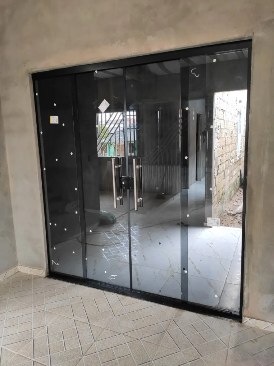 PORTA EM VIDRO TEMPERADO