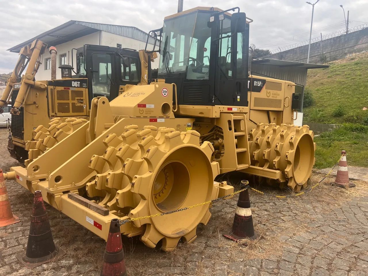 Compactador de Solo Caterpillar 815F 20 TN .