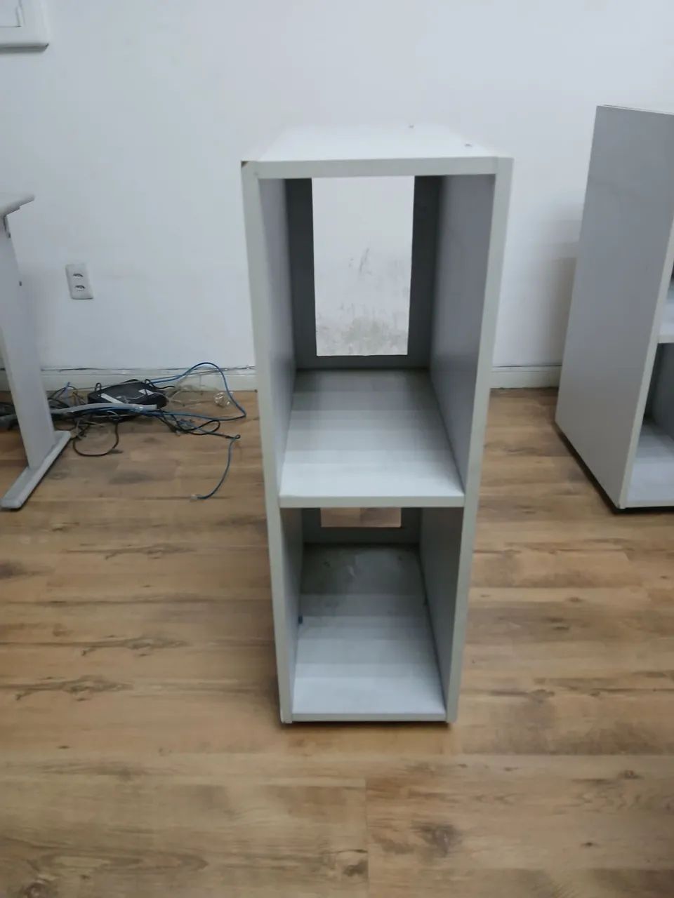 Mesa de computador e nicho64242724331009121