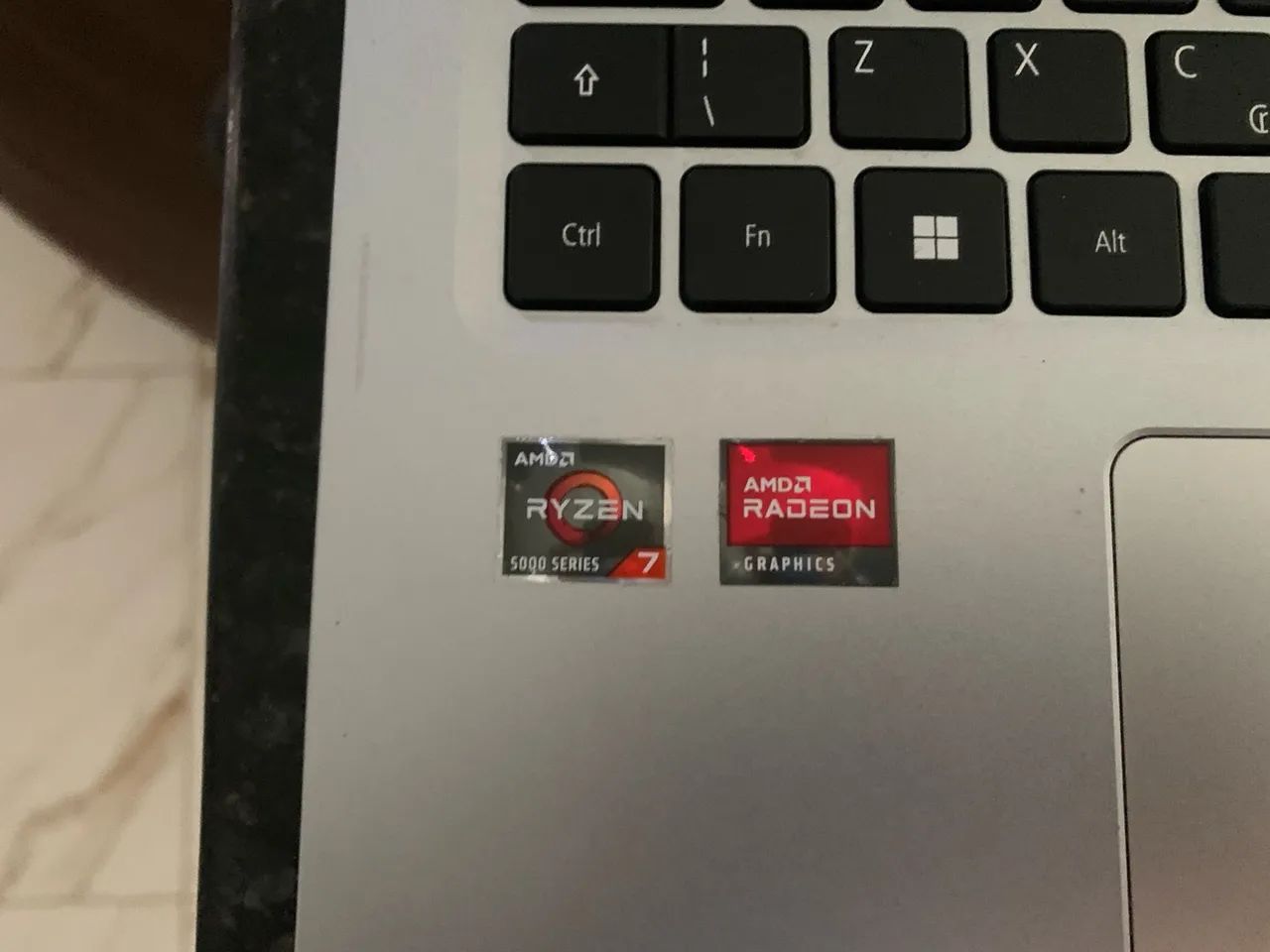 NOTEBOOK AMD RYZEN 7 