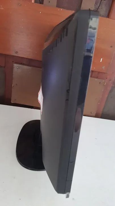 Monitor Lcd 19 Pol Lenovo D1960wa C/Defeito. Não Liga Nada. - Foto 2