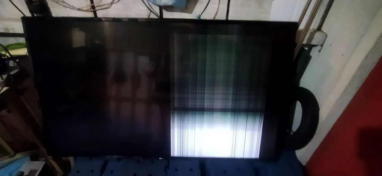 TV LG com defeito na tela