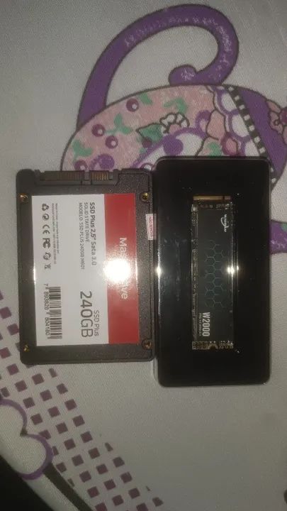 SSD 240GB e SSD M2 NVME 128 gb