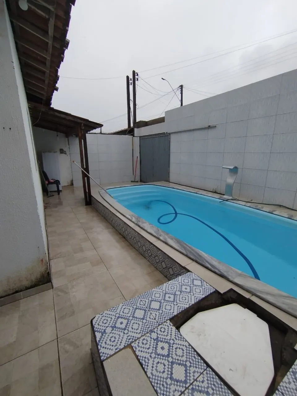CASA COM PISCINA