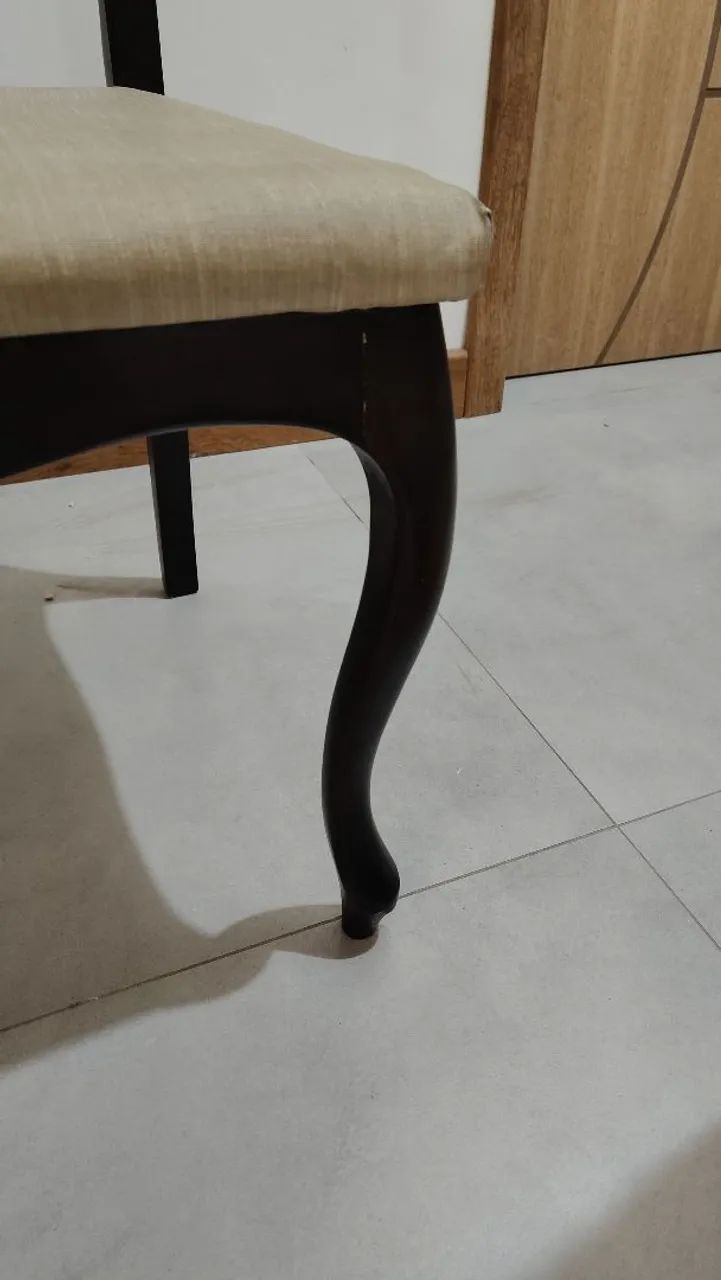 Cadeiras em madeira maciça  - Foto 3