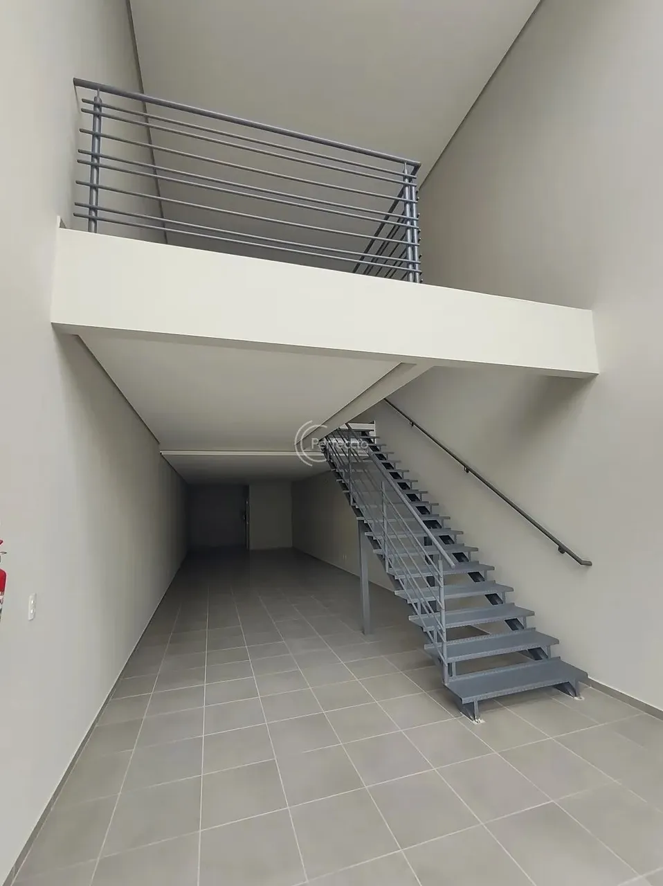 Salas Comerciais Térreas De 129 a 137 m² privativos ✔2 banheiros ✔Salas alug
