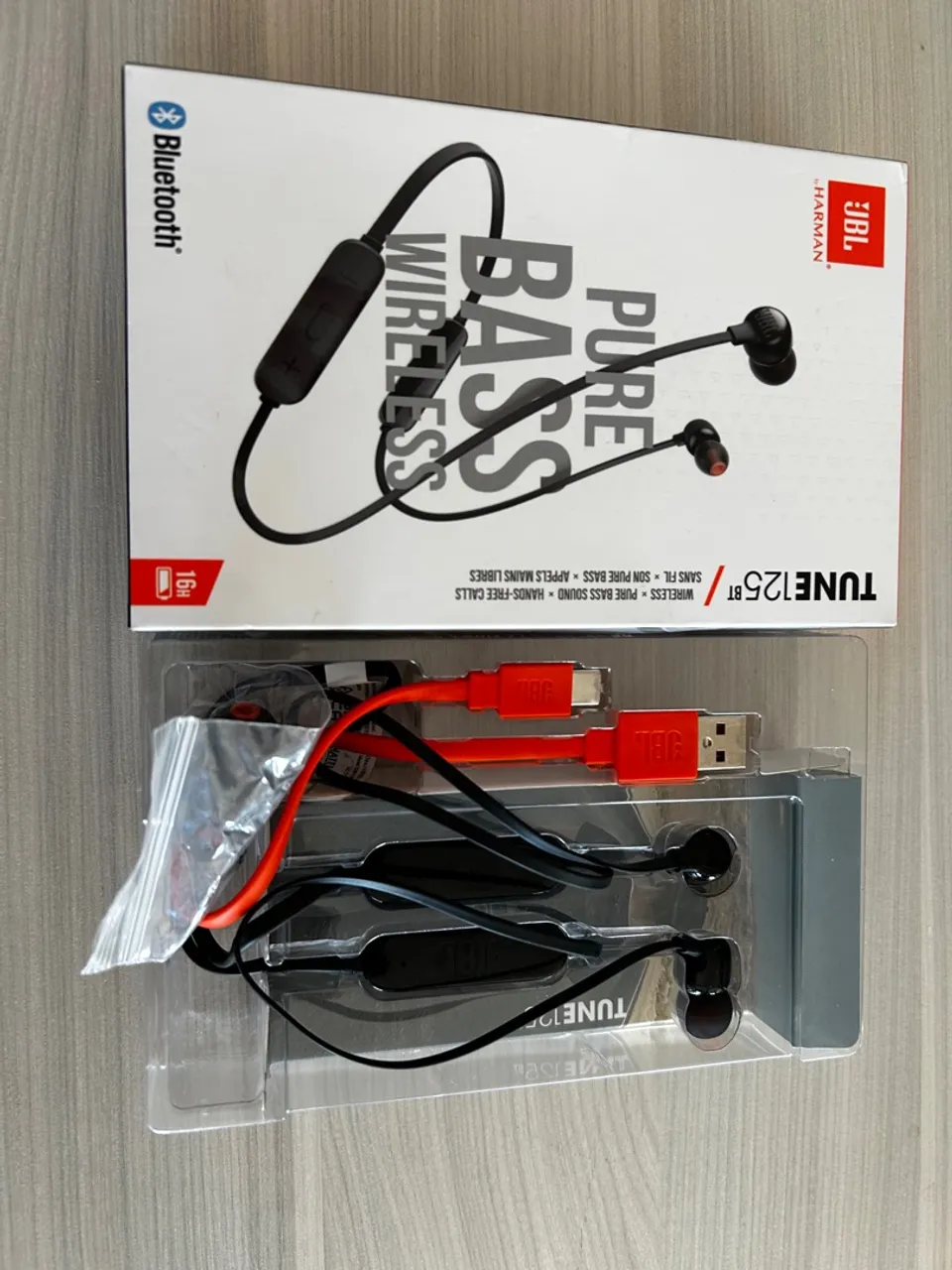 Fone JBL novo