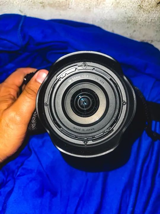 VENDO OU TROCO-SIGMA 18-50mm f/2.8 DC DN SONY