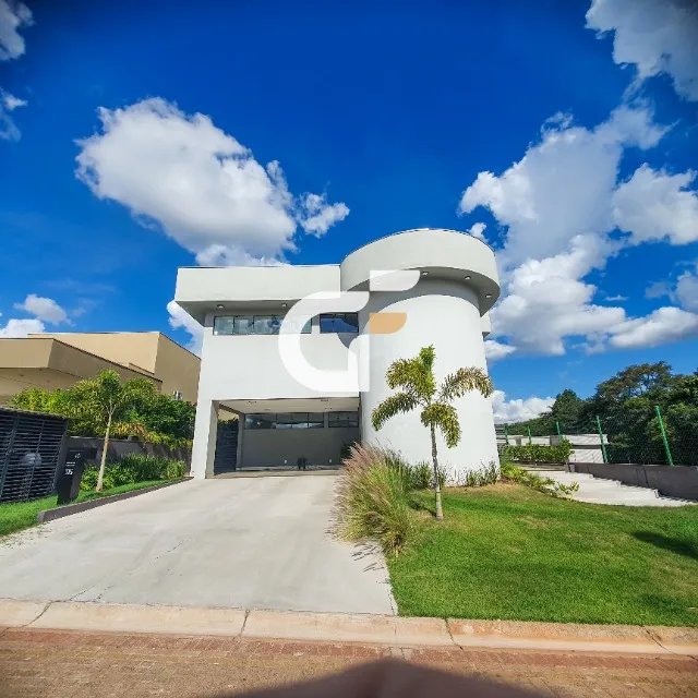 Alto Padrão - Casa com 376m2 - Cond. Ventura Residencial Lins/SP