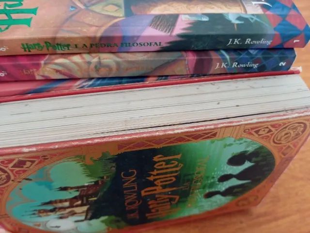 Livro Harry Potter e a Pedra Filosofal  - Foto 3