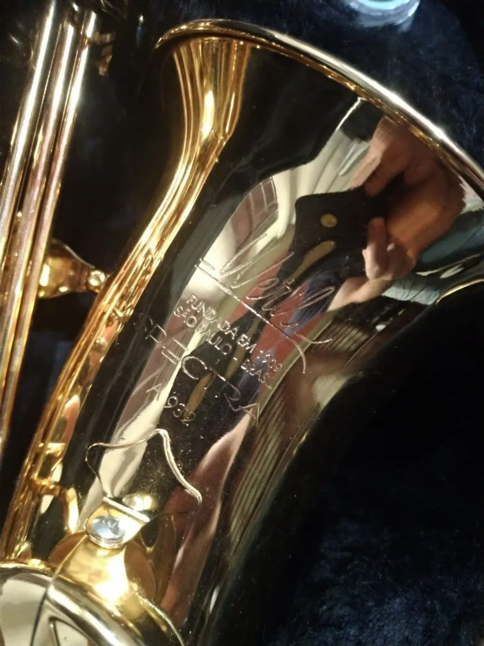 Saxofone Weril Specta A982