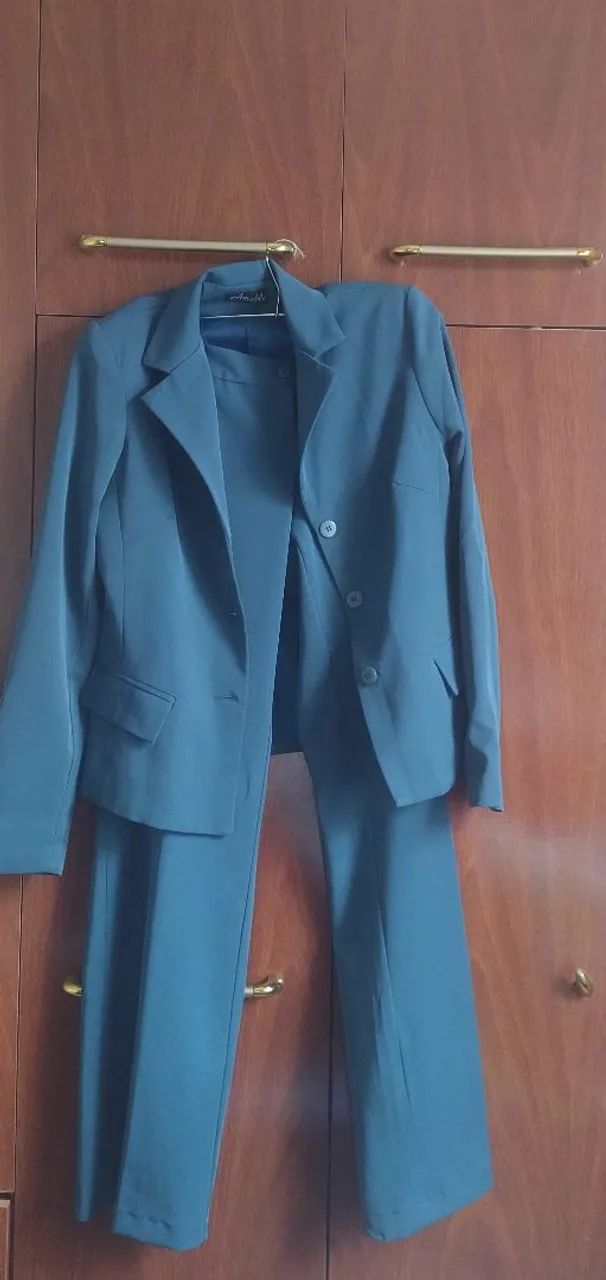 Conjunto de calça e Blazer. - Foto 2