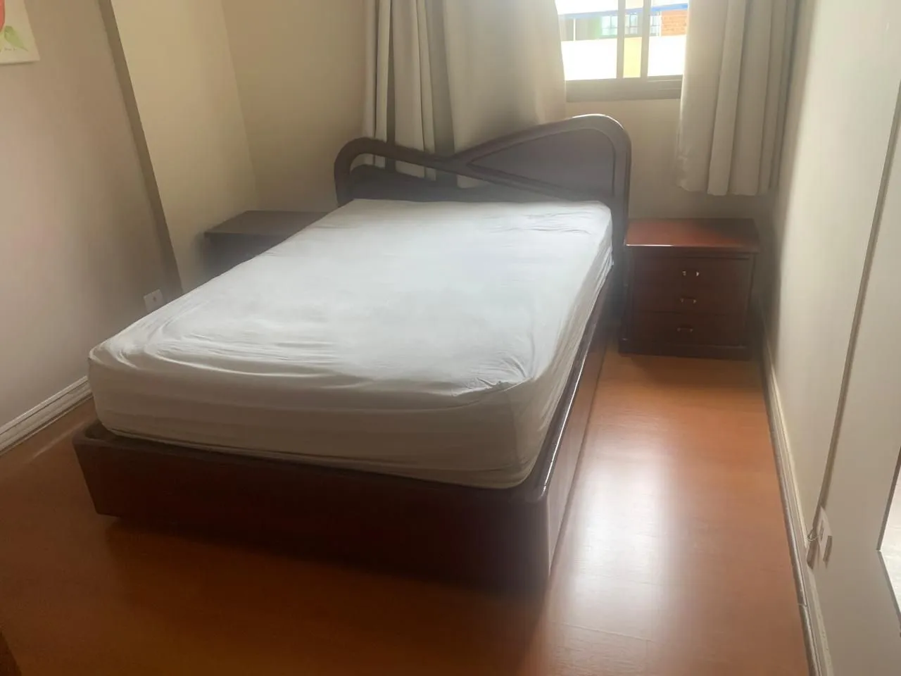 Cama Box de Casal em Madeira Maciça