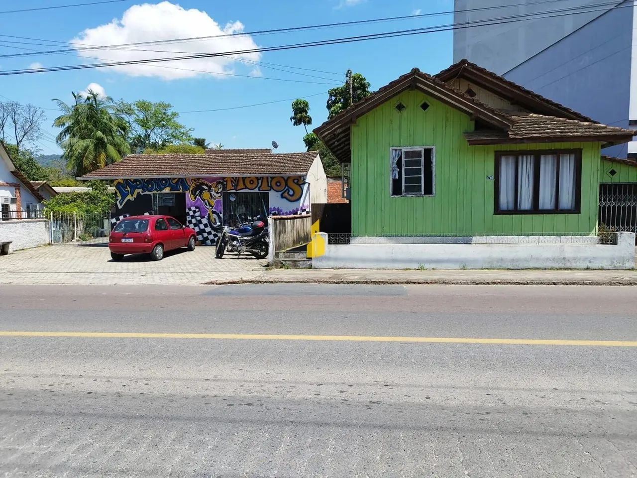 Casa no Bairro Industrial com sala comercial