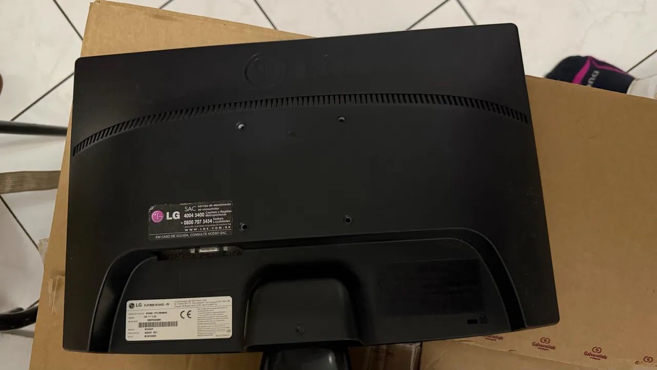 Monitor LG Flatron 16? W1643C-PF  - Foto 2
