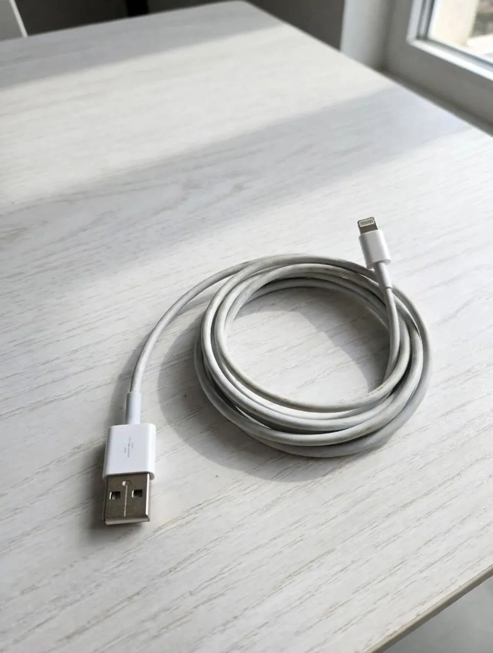 Cabo original para iPhone  USB/ iPhone 100% original testado 