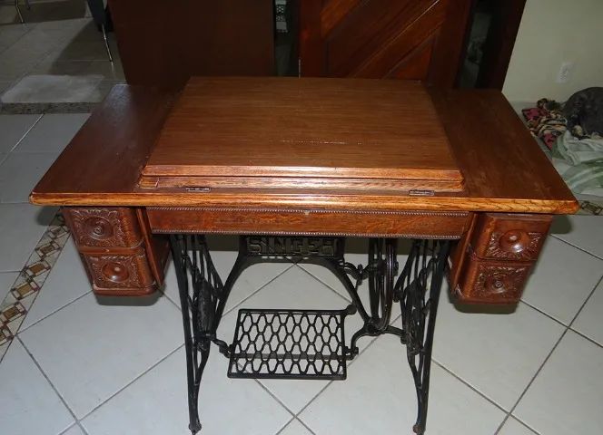 Maquina de costura SINGER antiga - 1916