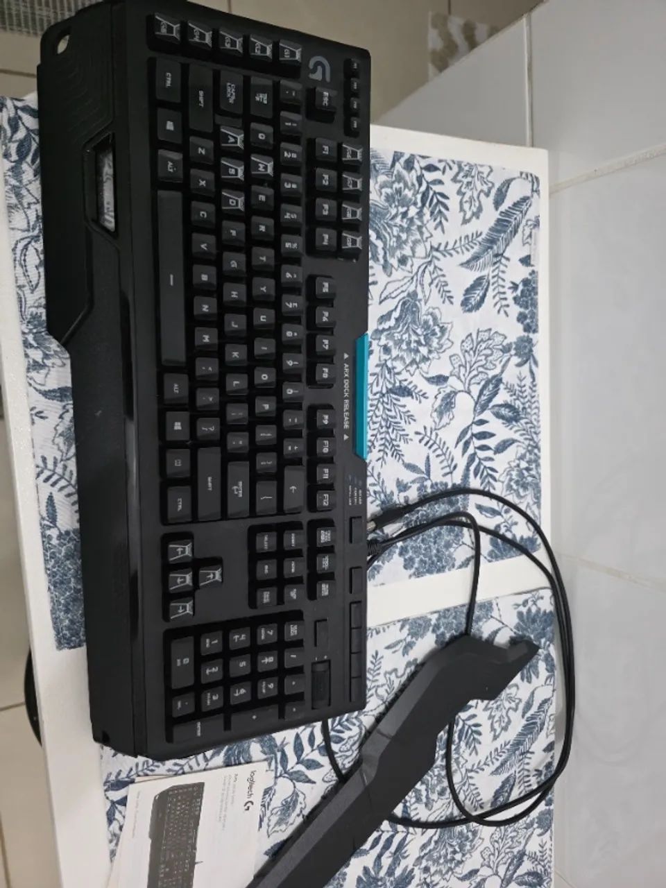 Teclado gamer mecânico logitech g910