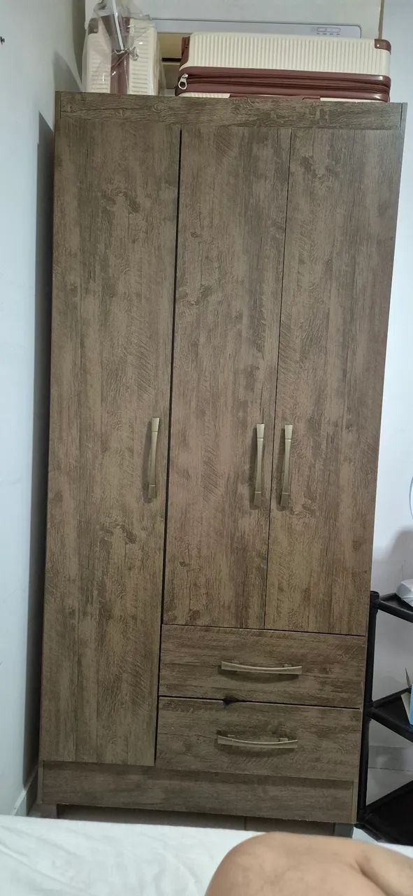Guarda-roupa solteiro