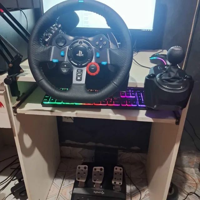 Volante/Pedais LOGITECH G29 + Câmbio LOGITECH - Foto 4