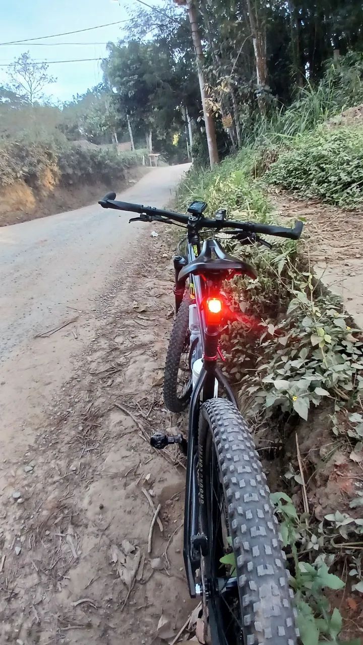 Bicicleta Specialized Chisel  - Foto 3