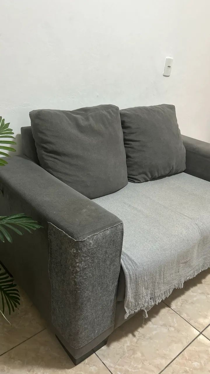 Sofá 2 lugares + poltrona - Foto 2