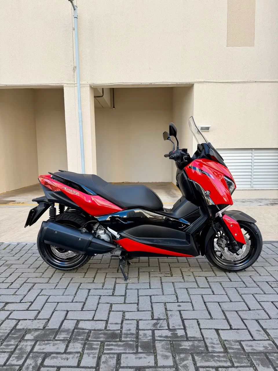 XMax 250 ABS - Foto 3