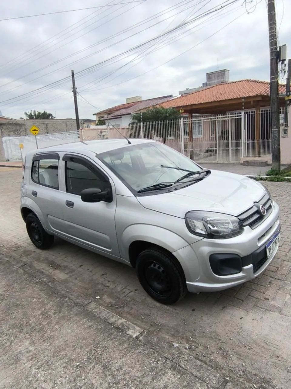 Fiat Uno Attractive 1.0 EVO Fire Flex 8V 5P 2021 - Foto 5