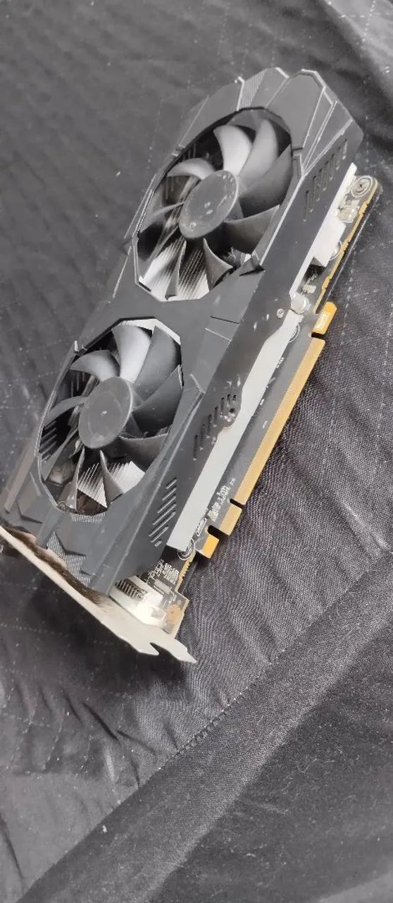 RX 560xt Elza (com defeito)