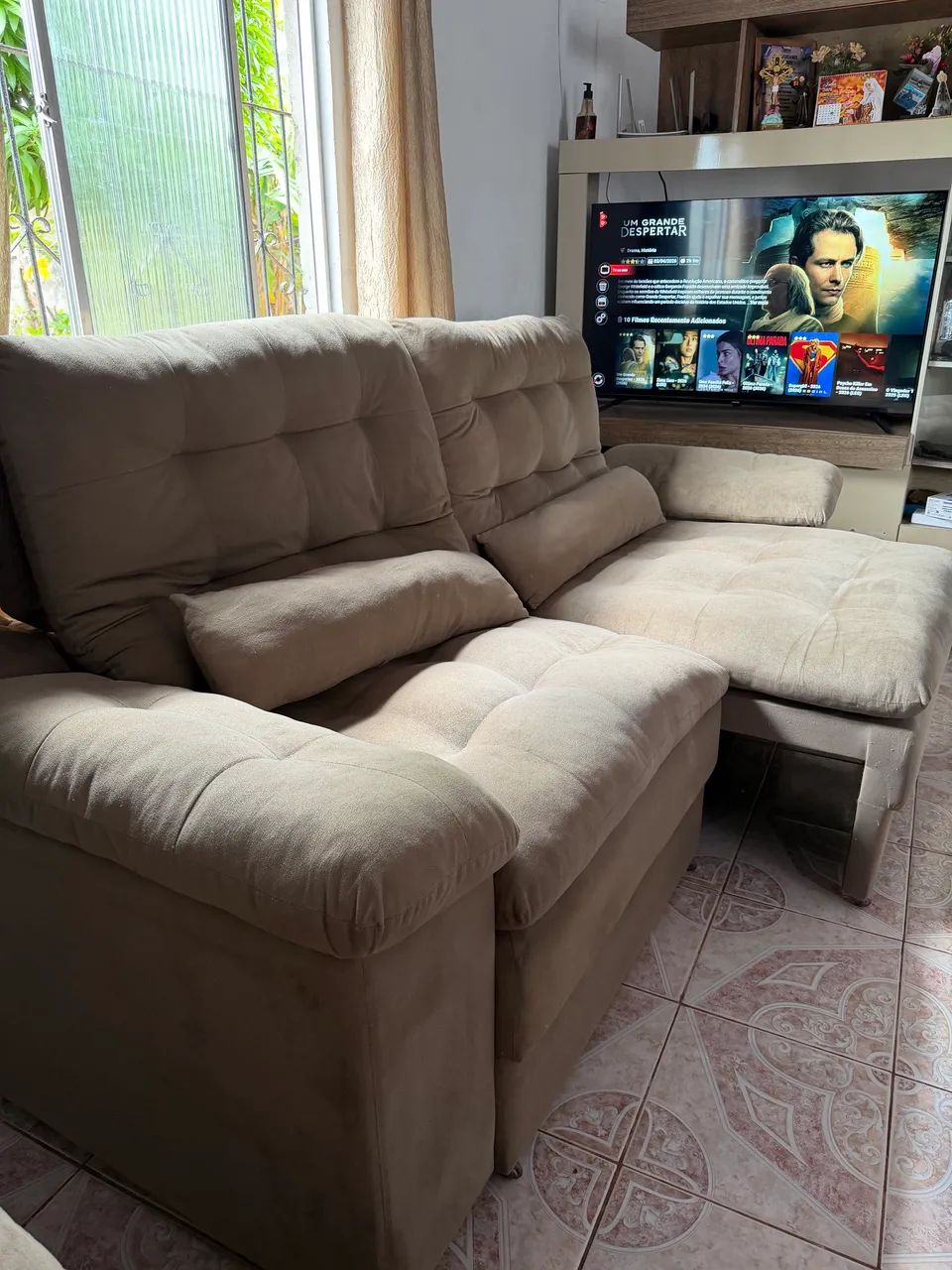 Sofá cama retrátil seminovo 