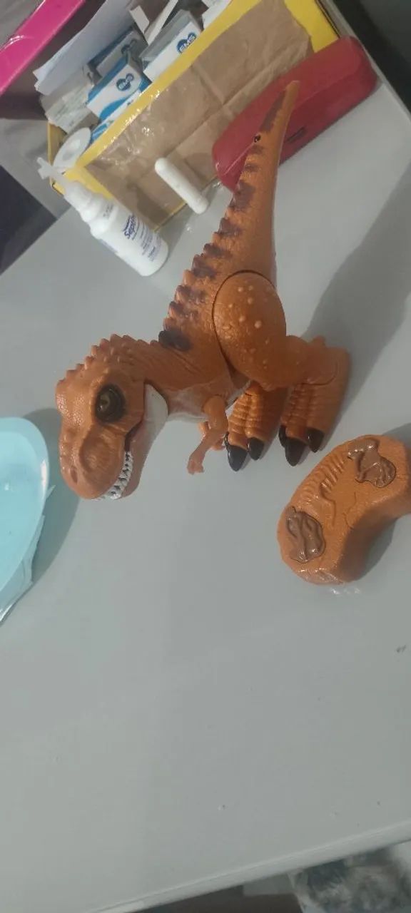 Dinossauro com controle remoto - Foto 2