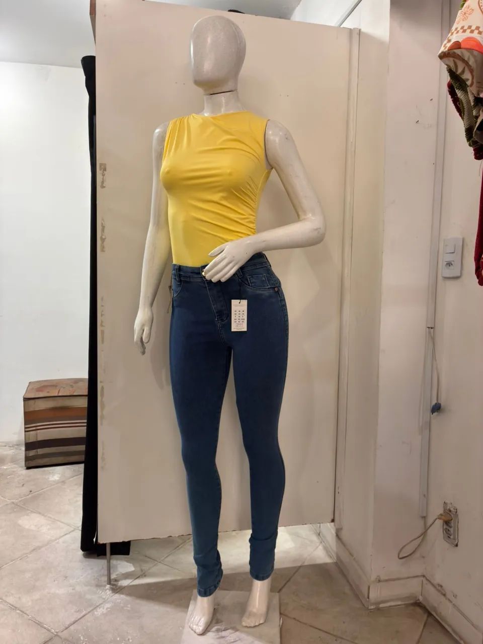 Manequim para loja de roupas  - Foto 4