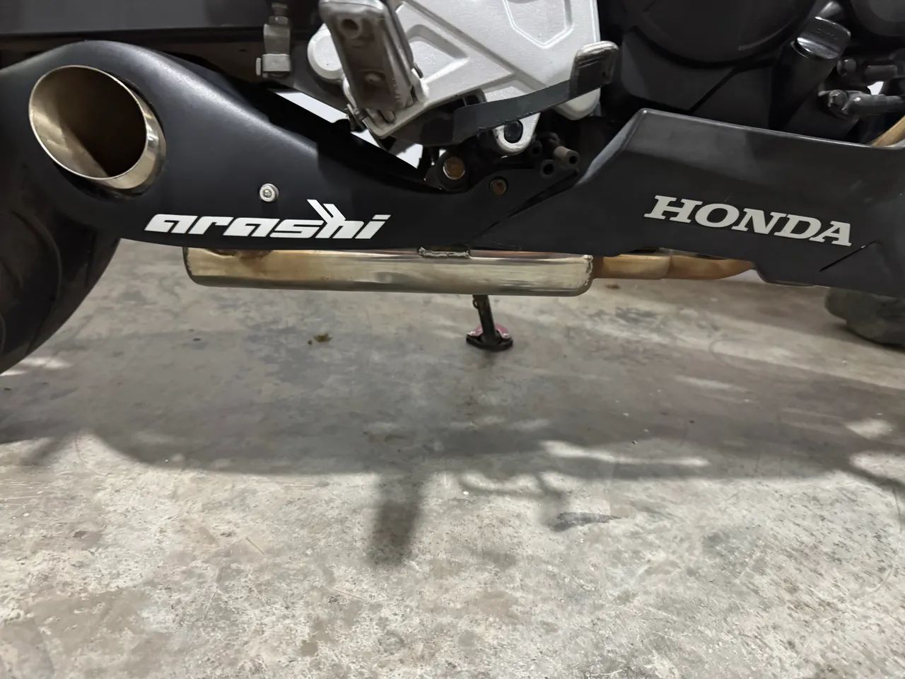 Escapamen arashi cb300f