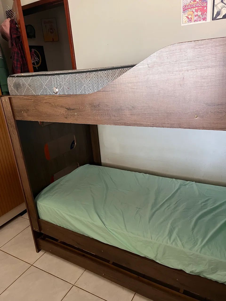 Beliche com cama auxiliar e colchão  - Foto 2