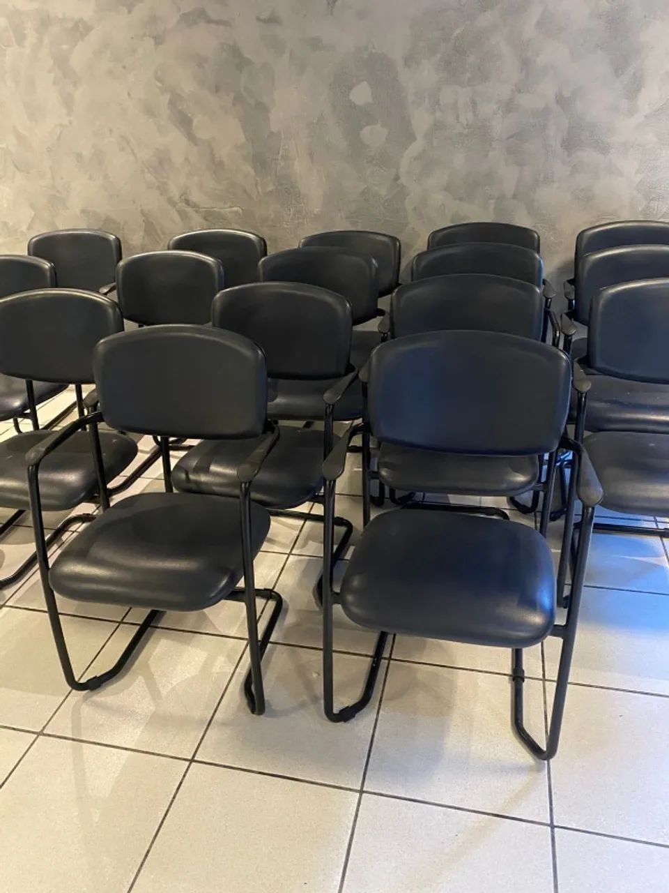 Cadeira acolchoadas, conforto e qualidade. - Foto 5