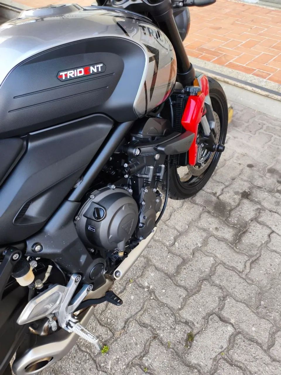 Triumph Trident 23/23 - Foto 4
