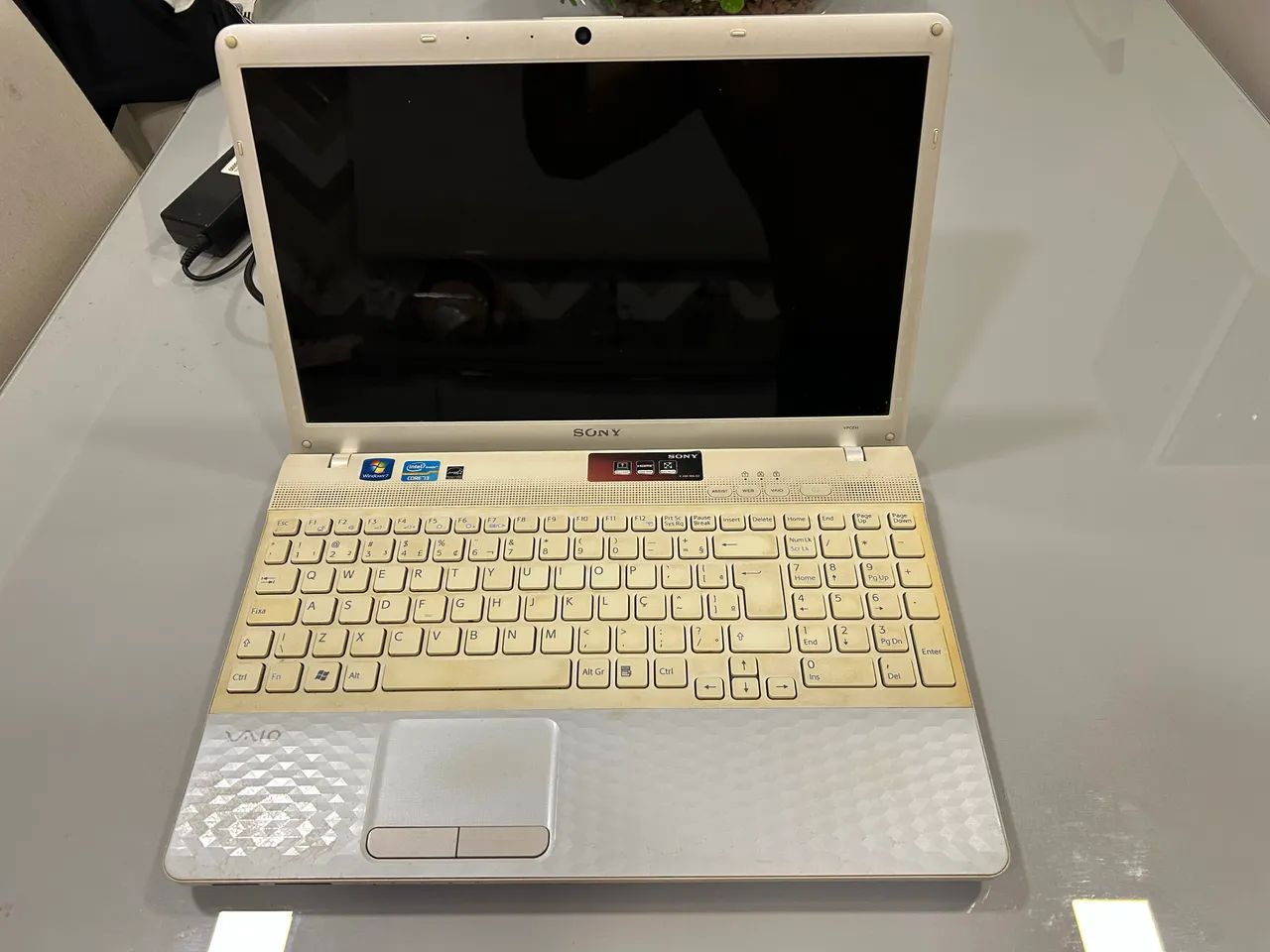 Notebook Sony VAIO i3 / SSD 240GB / Windows 10 Pro - Foto 2