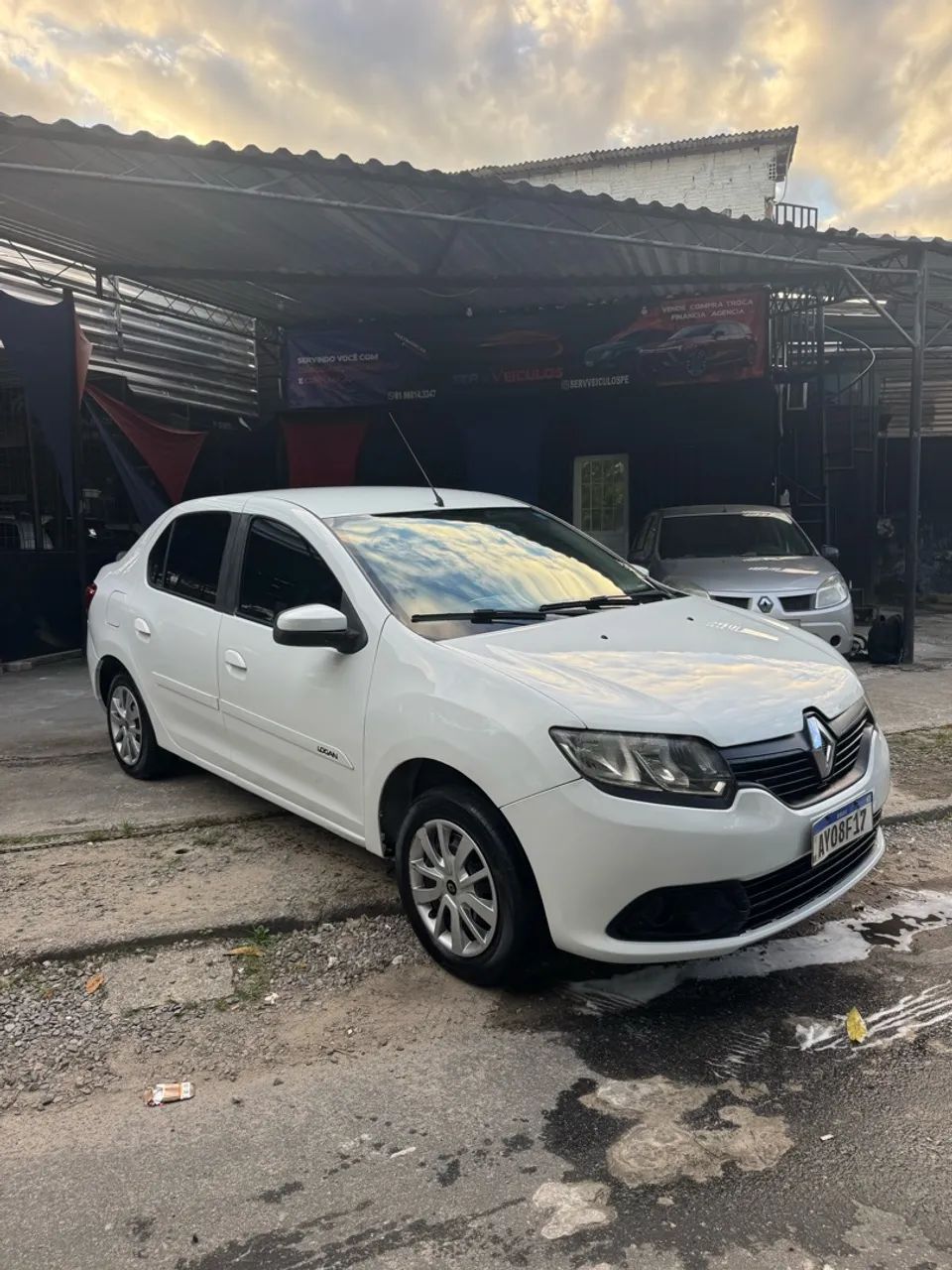 Renault Logan EXPRES./EXP. UP HI-FLEX 1.0 16V 4P 2015