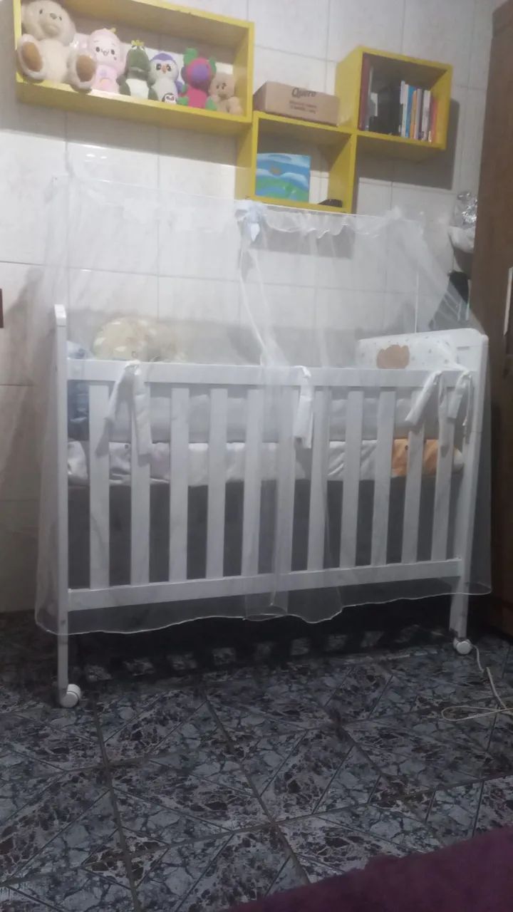 Berço que vira mini cama 
