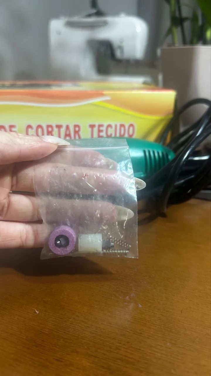 Máquina de cortar tecido elétrica - Foto 2