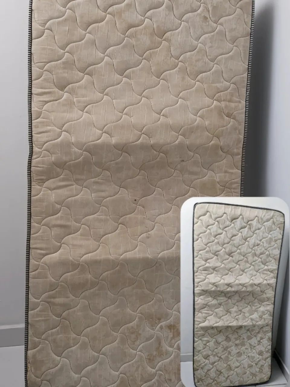 Limpeza de sofá, colchão e poltronas.
